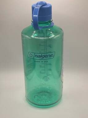 Nalgene Sustain Narrow Mouth 32 oz Parrot Green Plastic Water Bottle